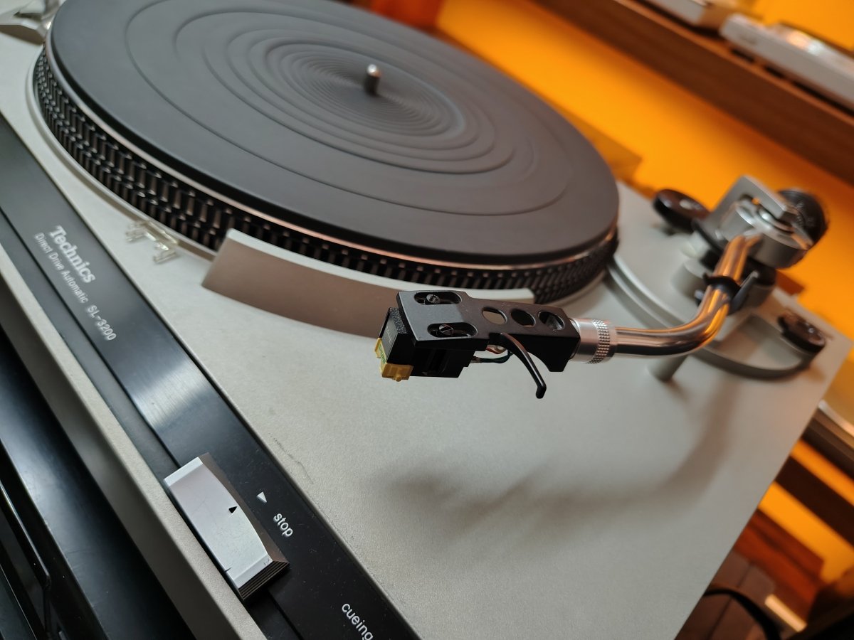 technics-sl3200
